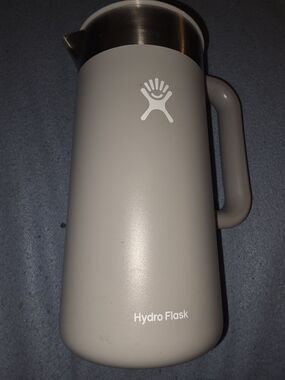 Hydro Flask Grey Insulated Pitcher